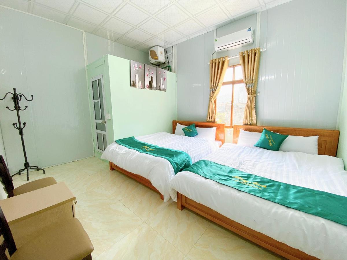 Homestay Hong Anh Донг Ван Екстериор снимка