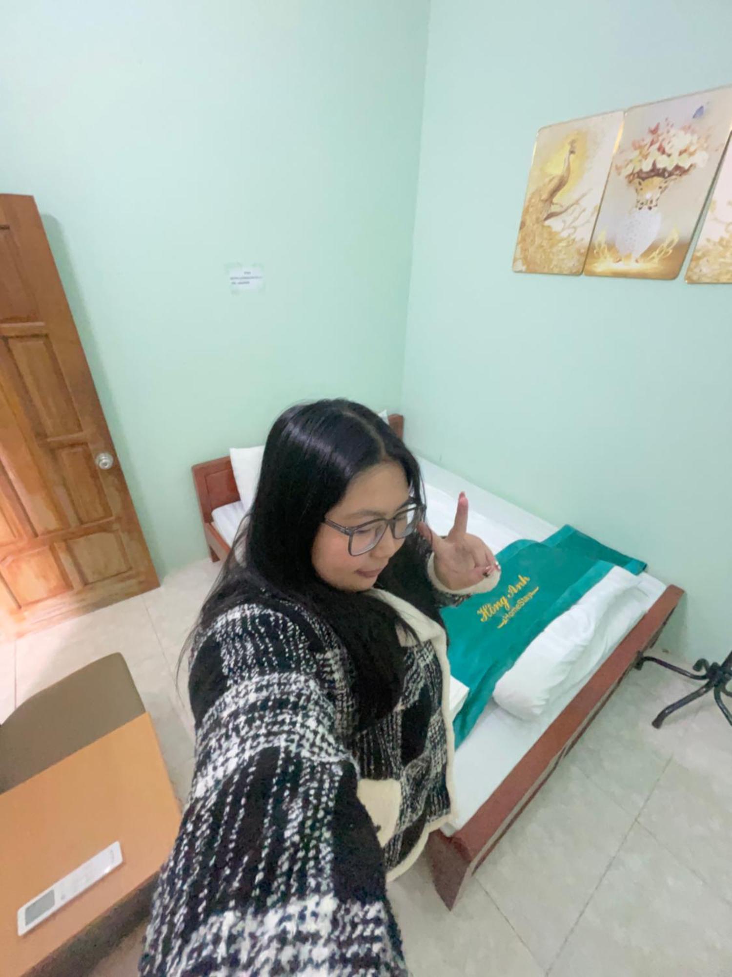Homestay Hong Anh Донг Ван Екстериор снимка